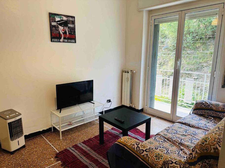 Entire 3 Bed Rooms Apartment,Centrum Генуя Экстерьер фото