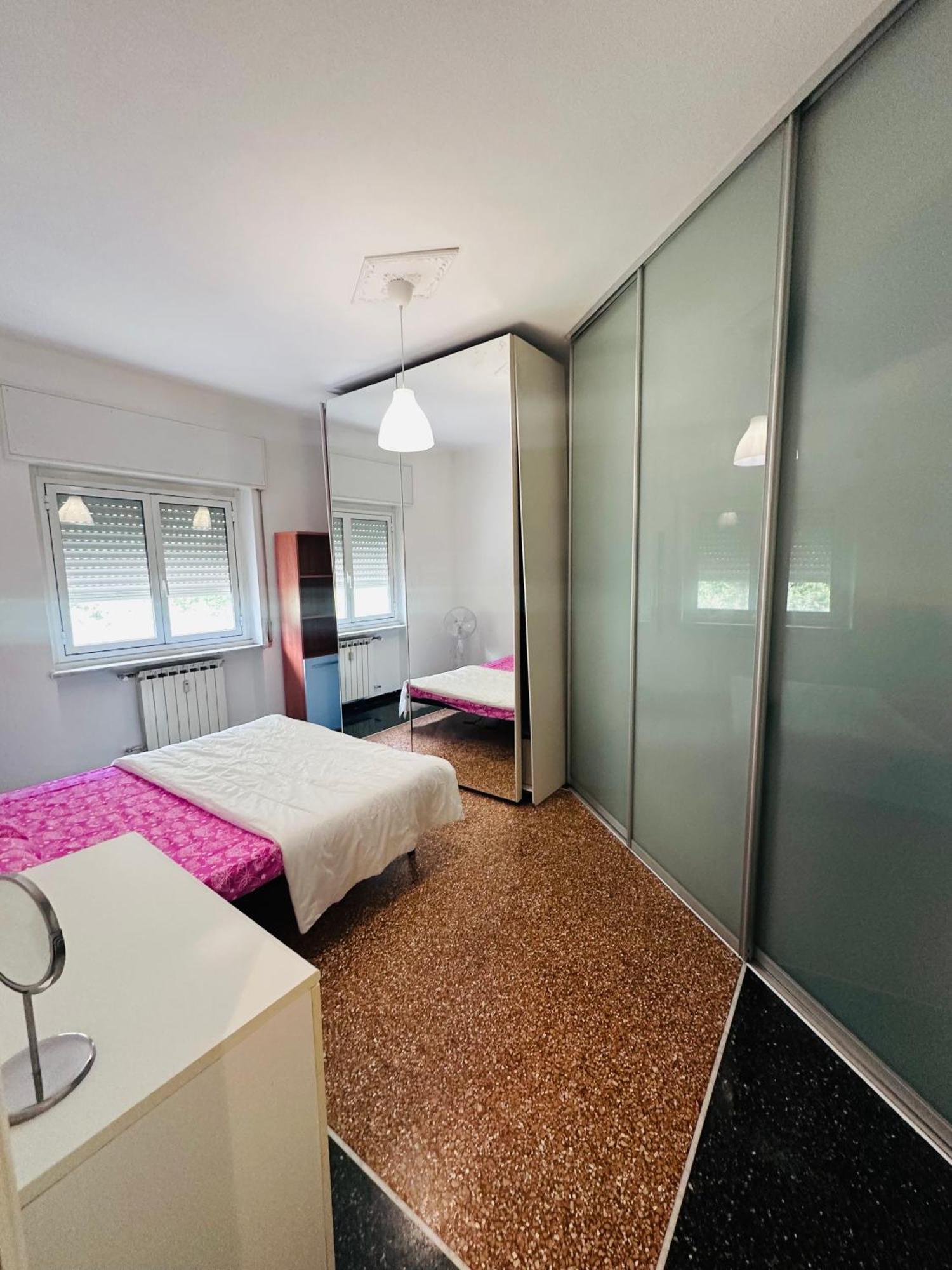 Entire 3 Bed Rooms Apartment,Centrum Генуя Экстерьер фото