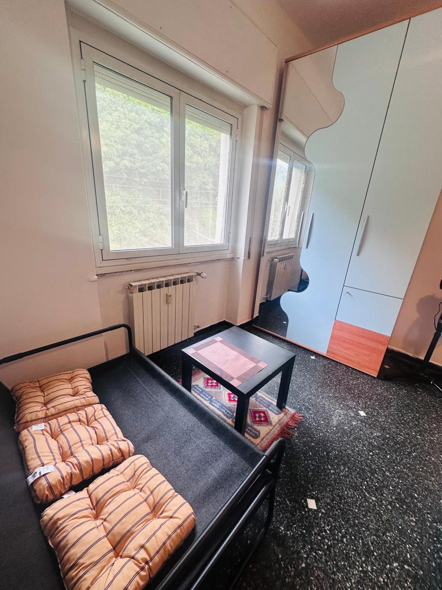 Entire 3 Bed Rooms Apartment,Centrum Генуя Экстерьер фото